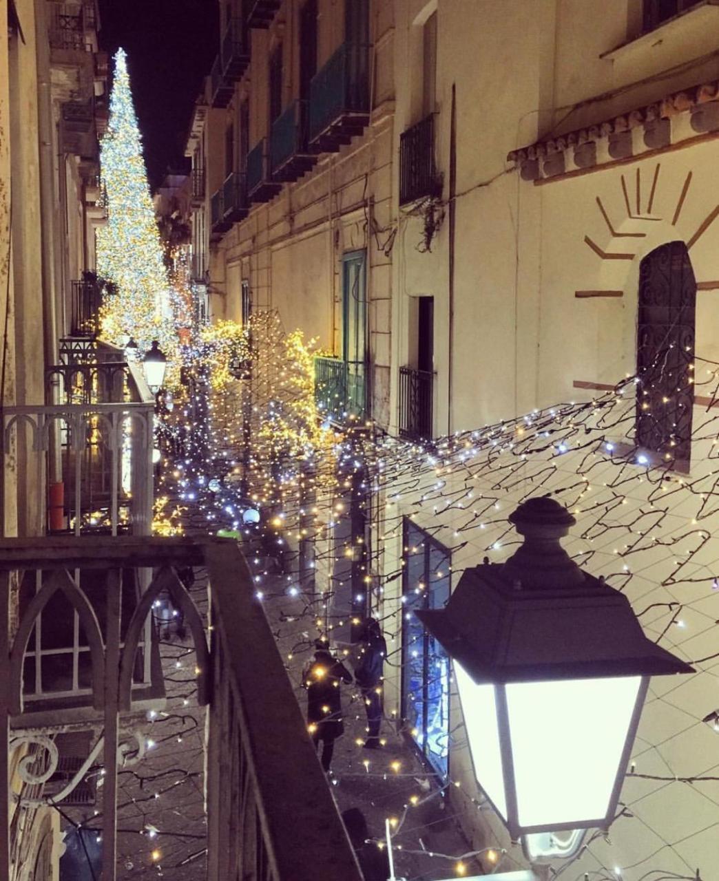 Bed and Breakfast La Dimora Del Barone Salerno Exterior foto